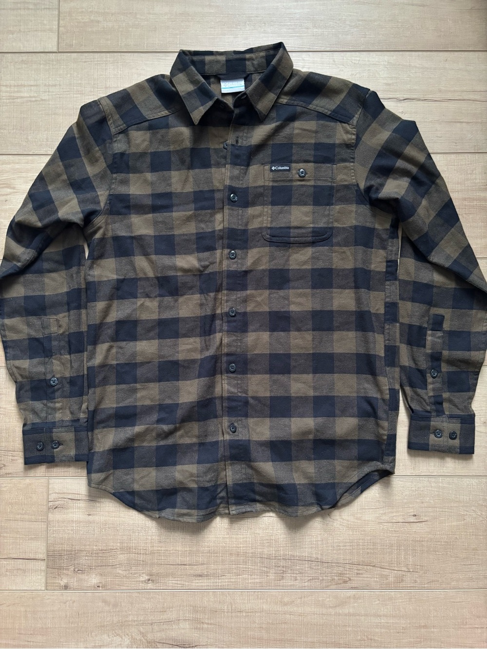 Columbia Cornell Woods Long Sleeve Flannel Button Up Shirt